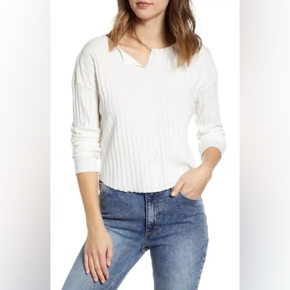 LAST TIME BUY! Women's Med. BP White Ribbed Top
